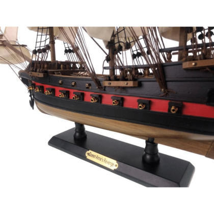 Handcrafted Model Ships Wooden Blackbeard's Queen Anne's Revenge White Sails Limited Model Pirate Ship 26"