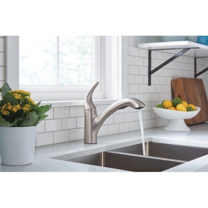 Moen 87039Srs Spot Resist Stainless One-Handle Pull Out Kitchen Faucet