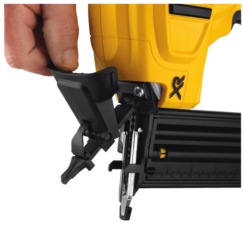 Dewalt 20-Volt MAX XR Lithium-Ion Cordless 18-Gauge Brad Nailer, Tool-Only (DCN680B)