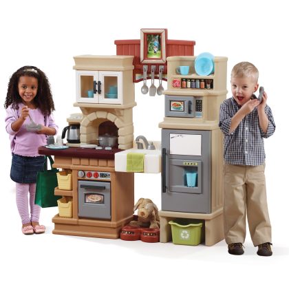 Step2 Heart of the Home Play Kitchen with 41 Piece Accessory Play Set