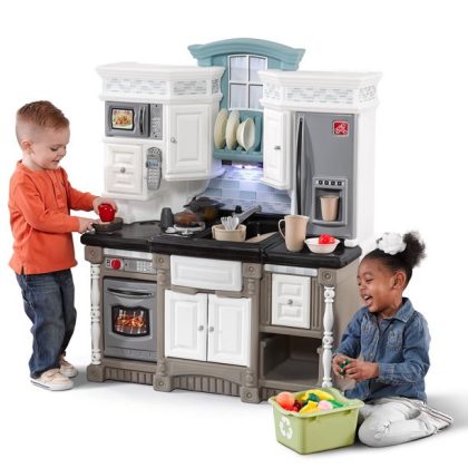 Step2 Lifestyle Dream Kitchen Toddler Play Kitchen Set